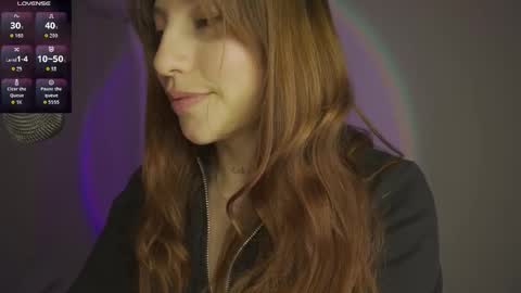 Holly online show from 26, 9, 2025