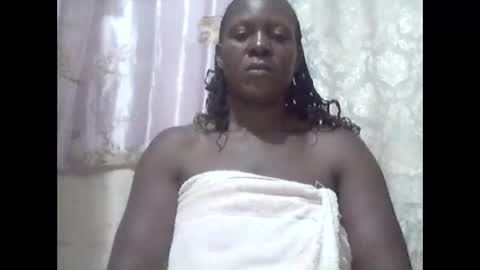Snapshot of cherry_cherry2 chatting on 28, 10, 2025 cherry_cherry2 online show from 28, 10, 2025