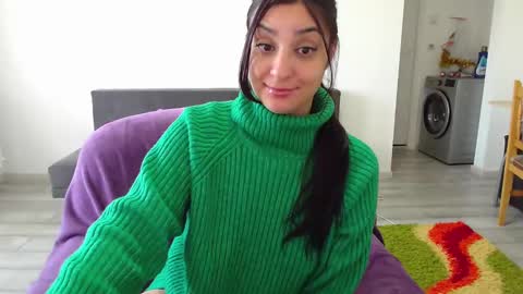 Sherry online show from 4, 3, 2025