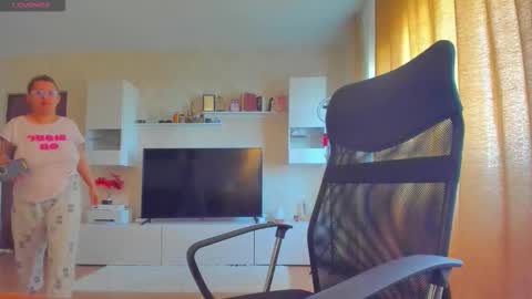 mayra online show from 1, 10, 2025