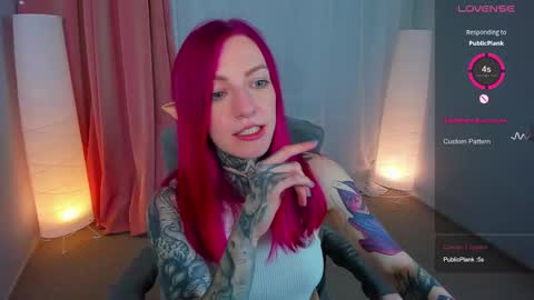 Snapshot of cherry_roxy chatting on 22, 2, 2025 Roxy online show from 22, 2, 2025