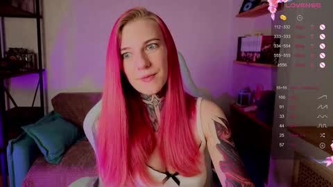 Snapshot of cherry_roxy chatting on 14, 9, 2025 Roxy online show from 14, 9, 2025