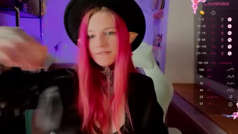 Snapshot of cherry_roxy chatting on 2, 11, 2025 Roxy online show from 2, 11, 2025