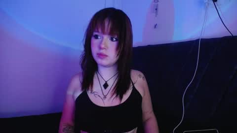 cherry_scarlett_ online show from 8, 7, 2026