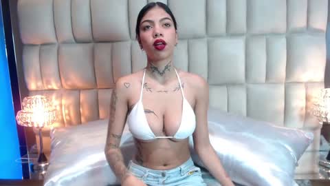 Snapshot of cherry_sussan chatting on 4, 1, 2025 Sussan Cherry online show from 4, 1, 2025