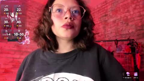     online show from 3, 10, 2025