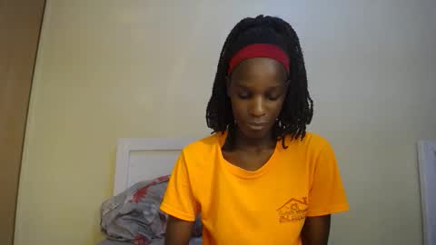 cherrycuddle2 online show from 20, 12, 2025