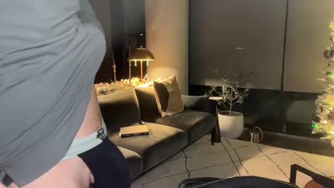 Snapshot of chiguy841 chatting on 2, 1, 2025 ChiGuy841 online show from 2, 1, 2025