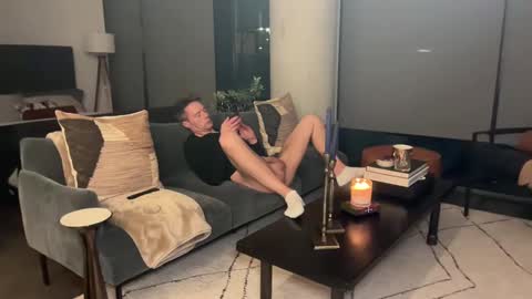 Snapshot of chiguy841 chatting on 1, 3, 2025 ChiGuy841 online show from 1, 3, 2025