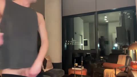 Snapshot of chiguy841 chatting on 10, 3, 2025 ChiGuy841 online show from 10, 3, 2025