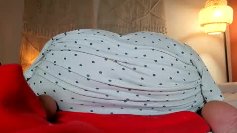 yoursensualparadise online show from 14, 4, 2026