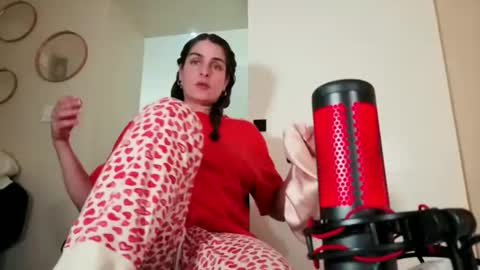 yoursensualparadise online show from 24, 4, 2026