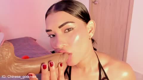 Snapshot of chinese_goddess chatting on 4, 6, 2026 Schedule 7am to 2pm Col online show from 4, 6, 2026