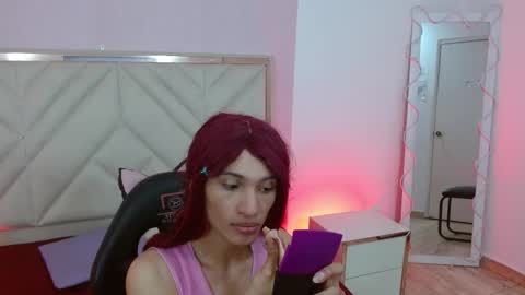 chipi_tay online show from 8, 9, 2025