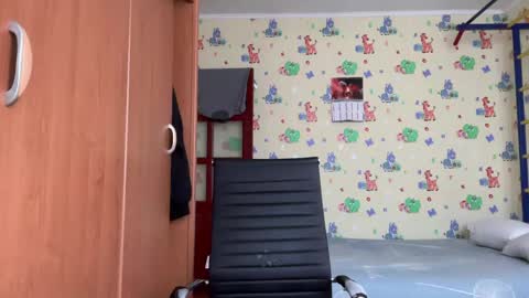 chiraq1945 online show from 1, 4, 2026