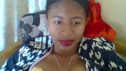 chloe9794 online show from 10, 10, 2025