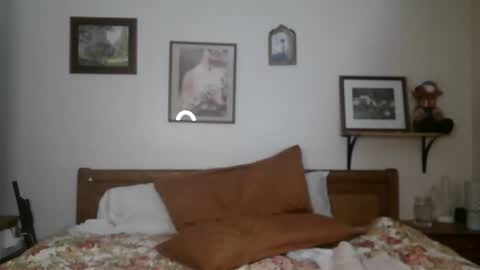 Snapshot of chloe_and_dic chatting on 18, 2, 2025 chloe and dic online show from 18, 2, 2025