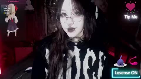 Snapshot of chloe_crystall_killer chatting on 18, 10, 2025 chloe_crystall_killer online show from 18, 10, 2025