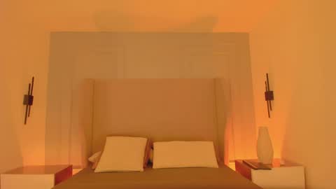 Chloe online show from 6, 4, 2026