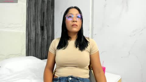 CHLOE online show from 20, 5, 2026