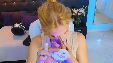 Snapshot of chloe_goddes chatting on 9, 12, 2024 CHLOE online show from 9, 12, 2024