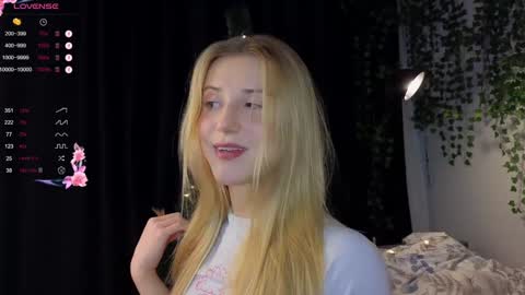 Snapshot of chloe_guidry chatting on 23, 12, 2024 Arianaa Mourrr online show from 23, 12, 2024