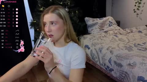 Snapshot of chloe_guidry chatting on 23, 12, 2024 Arianaa Mourrr online show from 23, 12, 2024