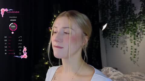 Snapshot of chloe_guidry chatting on 24, 12, 2024 Arianaa Mourrr online show from 24, 12, 2024