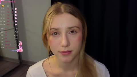 Snapshot of chloe_guidry chatting on 21, 1, 2025 Arianaa Mourrr online show from 21, 1, 2025