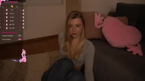 Snapshot of chloe_guidry chatting on 20, 12, 2025 Arianaa Mourrr online show from 20, 12, 2025