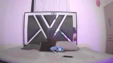 Chloe and Danna online show from 6, 1, 2026