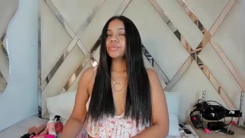 Chloe online show from 20, 6, 2026