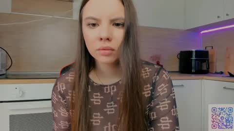 Snapshot of chloe_loo chatting on 18, 5, 2026 Chloe online show from 18, 5, 2026