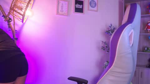 Snapshot of chloe_moons_ chatting on 2, 2, 2026 CLOE online show from 2, 2, 2026