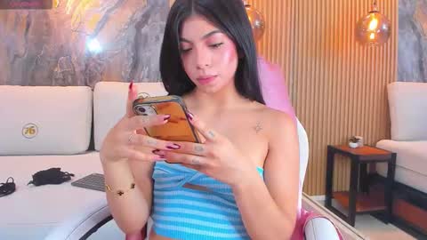  CHLOE  online show from 18, 11, 2025