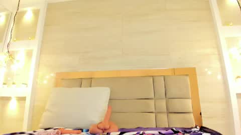 Snapshot of chloe_murray chatting on 3, 6, 2026 CHLOE online show from 3, 6, 2026