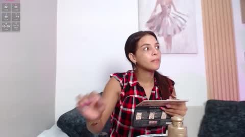 chloe_peach_ online show from 4, 2, 2026