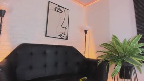 CHLOE online show from 1, 4, 2026