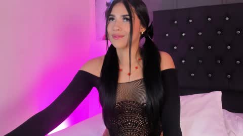 chloe_sterling online show from 25, 3, 2026