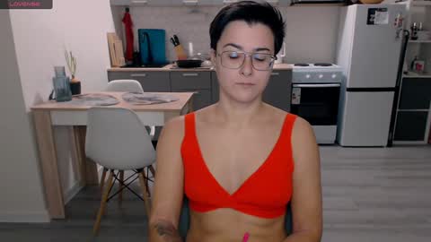 Eva and Sandra online show from 5, 12, 2024