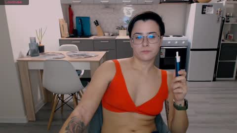 Eva and Sandra online show from 8, 12, 2024