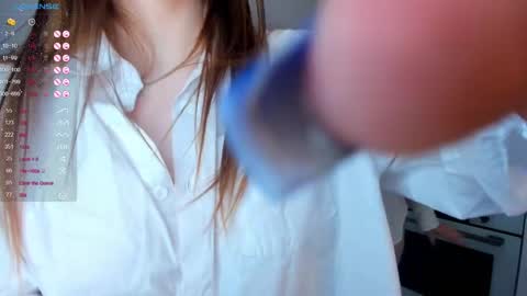 Megan and Jeniffer online show from 24, 2, 2025