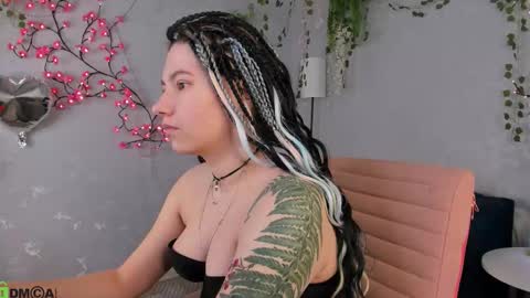 Snapshot of chloebloss0m chatting on 25, 2, 2026 Boni online show from 25, 2, 2026