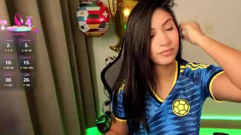 Snapshot of chloebum_ chatting on 17, 6, 2026 Chloe online show from 17, 6, 2026