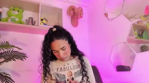 Snapshot of chloee_adams_ chatting on 21, 2, 2025 Chloe online show from 21, 2, 2025