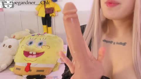 Chloe online show from 22, 4, 2026