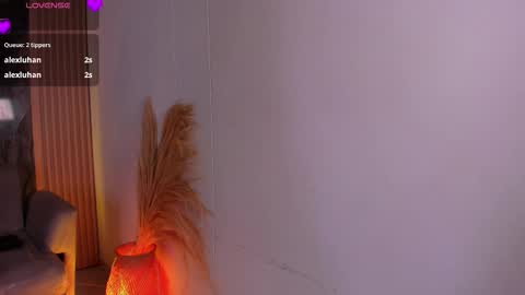 chloegils online show from 25, 10, 2025