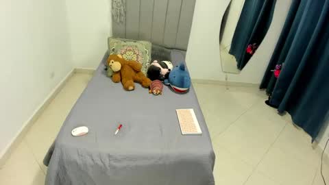 Snapshot of chloeharlan_ chatting on 4, 3, 2026 Laura independent model online show from 4, 3, 2026