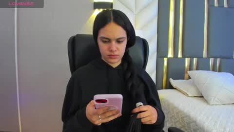 Snapshot of chloeharper_ chatting on 8, 7, 2026 Chloe Harper online show from 8, 7, 2026