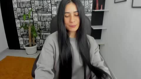 Snapshot of chloeturner_ chatting on 12, 12, 2024 ChloeTurner online show from 12, 12, 2024